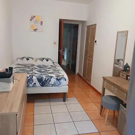 Maison De *